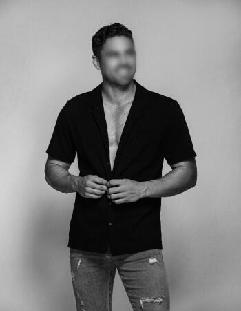 Brisbane Straight male escort - Sir D